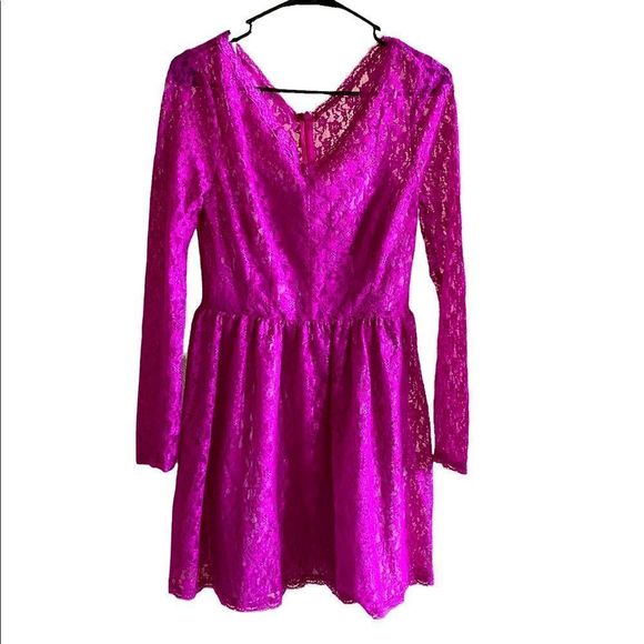 VICTORIA'S SECRET LACE PINK DRESS SIZE 6 - Picture 1 of 10